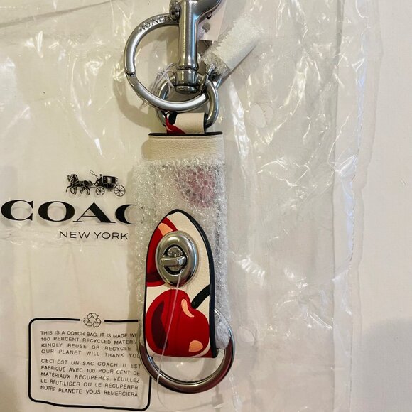 COACH TRIGGER SNAP BAG CHARM KEY FOB W/ CHERRY PRINT: Red,white CZ088 - Picture 4 of 16